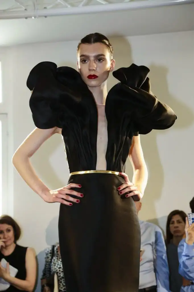 Stephane-Rolland-Couture-FW15-Paris-2954-1436281689-bigthumb.webp