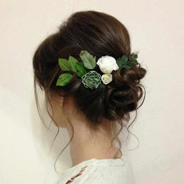 succulent-pins-wedding-scculent-hair-accessory.jpg