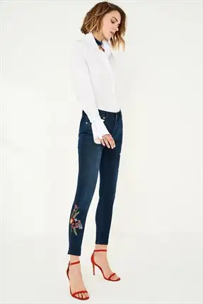 T00401FHGF003_2_org.webp