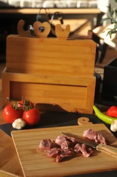 tapenade-love-4-lü-kesme-tahtasi-B2441-bambum-14-680x1024.webp