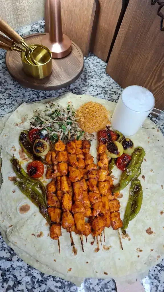 tavuk şiş.webp