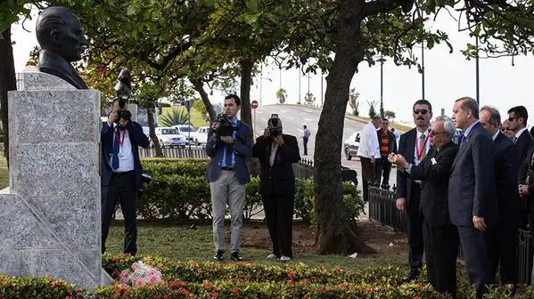 tayyip-erdogan-in-kuba-da-ataturk-bustu-ziyareti_738016.webp