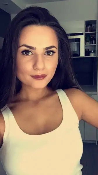 tinaaa.webp