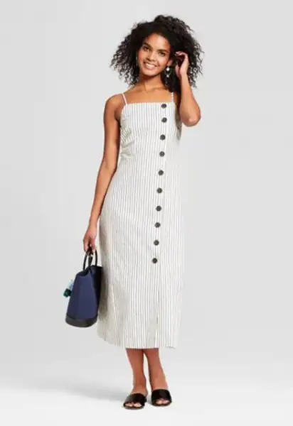 trend-alarmi-yandan-dugmeli-parcalar-12077921.webp