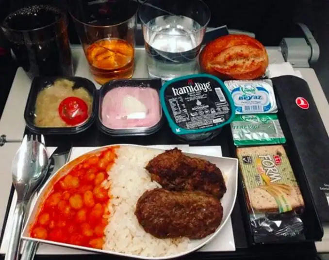 turkish-airlines-ekonomi-sinifi.webp