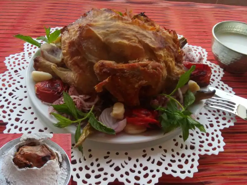 tuzda tavuk.webp