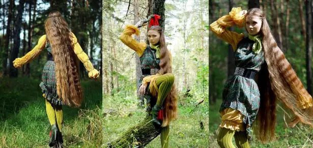 uzun_saclari_ile_fenomen_oldu (1).webp