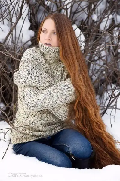 uzun_saclari_ile_fenomen_oldu (11).webp