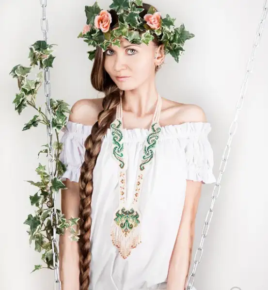 uzun_saclari_ile_fenomen_oldu (9).webp