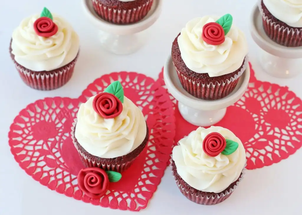 valentines-day-cakes-cupcakes-mumbai-5.webp