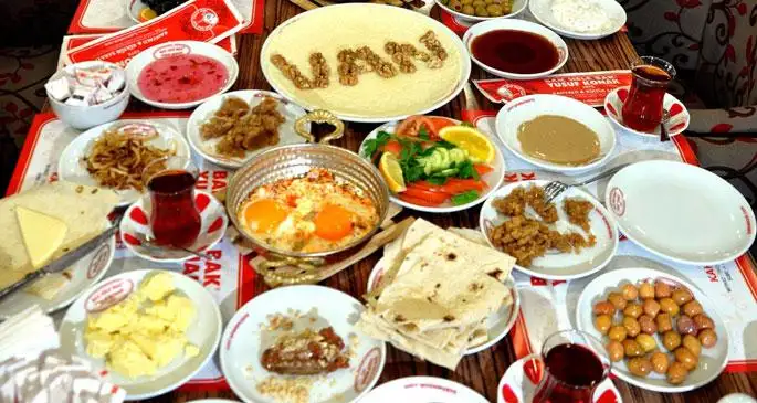 van-kahvaltisi-rekora-gidiyor00514f97b58d774940ee.webp