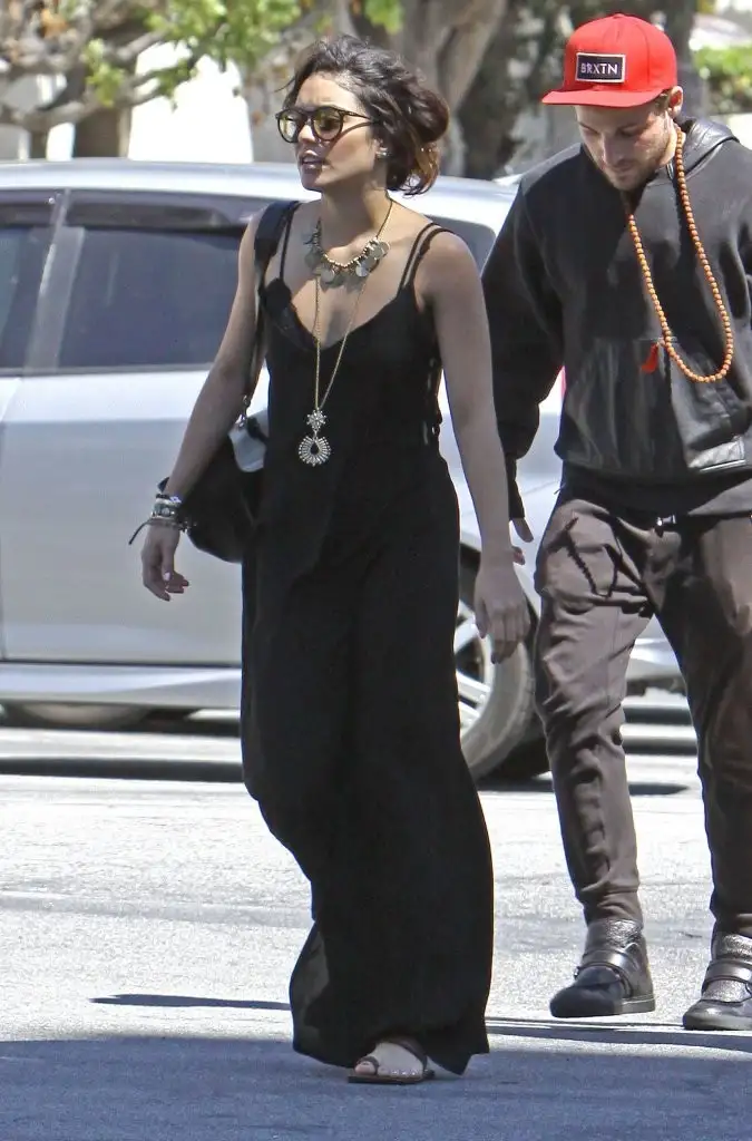 Vanessa+Hudgens+Vanessa+Hudgens+Austin+Butler+6FLFhtmV2kox.webp