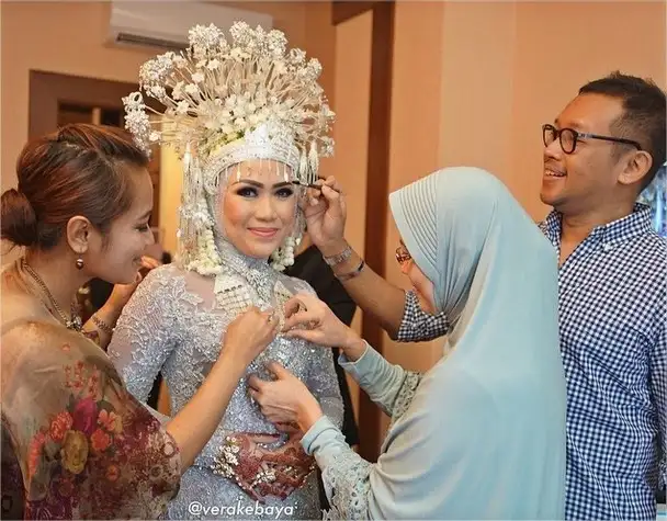 vera kebaya wedding.webp