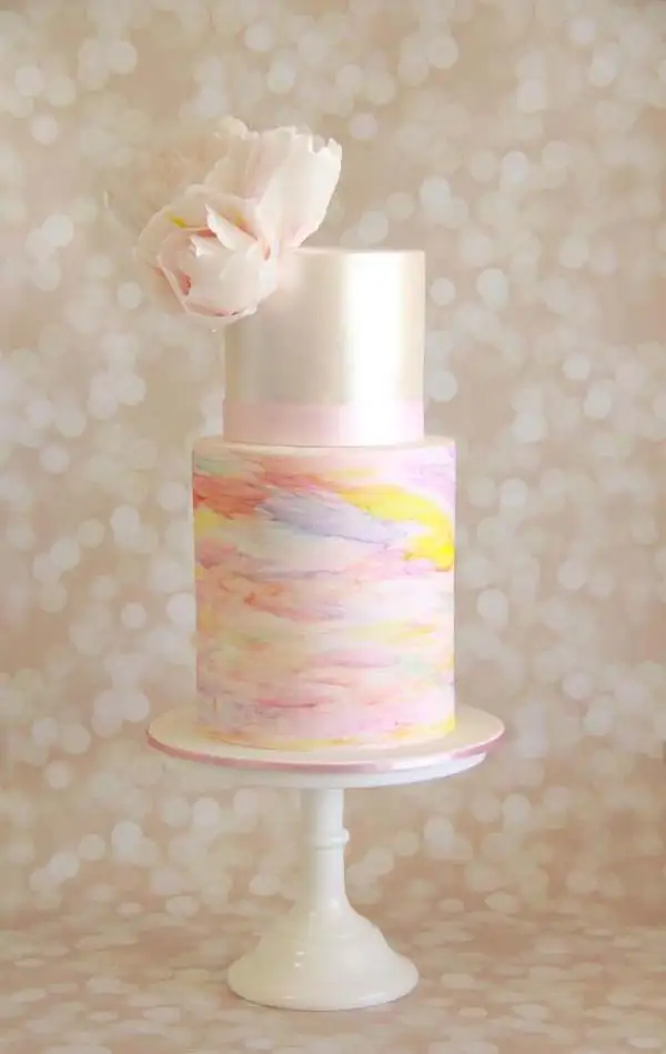 watercolor-wedding-cake-cakesdecor.webp