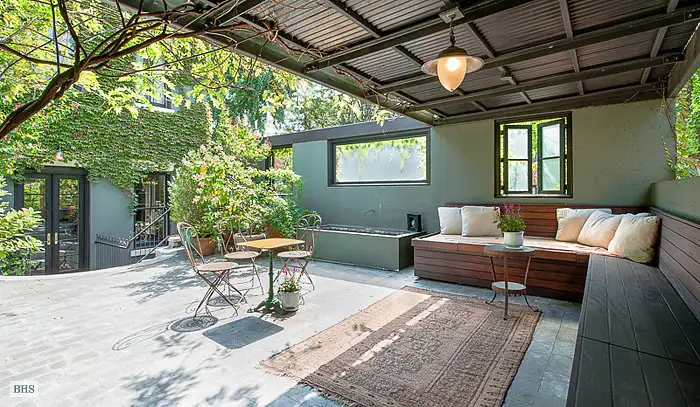waterfall-irrigated-planters-covered-seating-area-we.webp