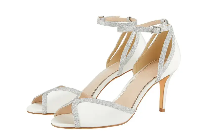 wed shoe1m.webp