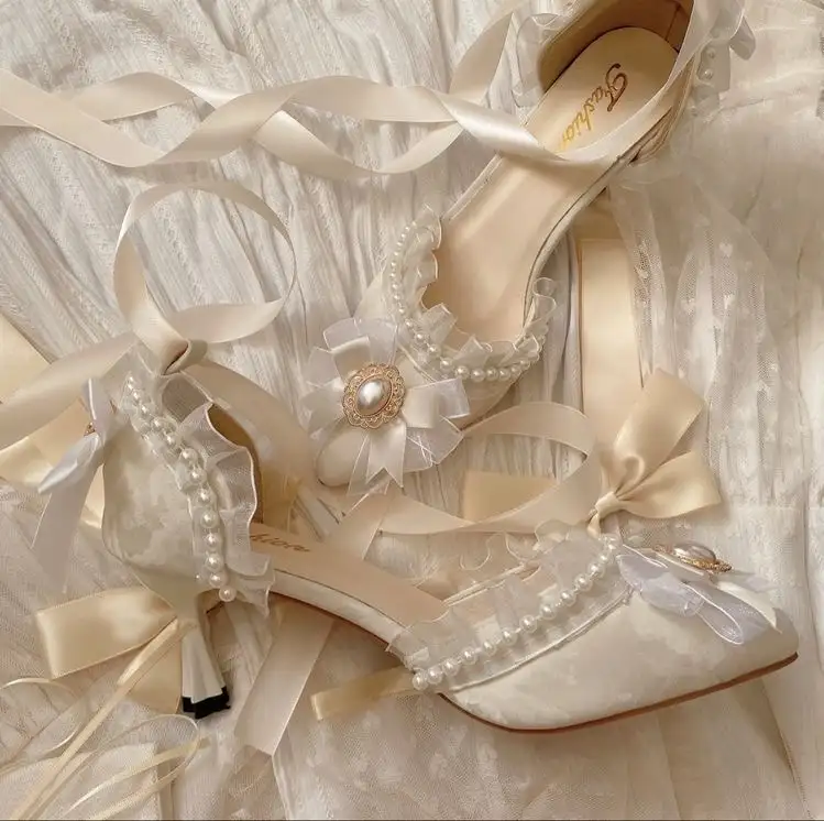wed shoe2.webp