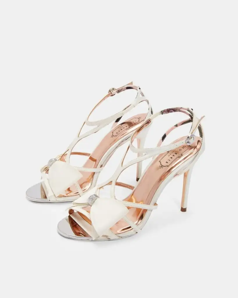 wed shoe2gl.webp