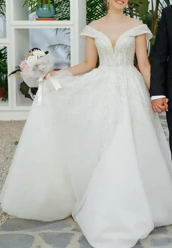 wed20 (2).webp