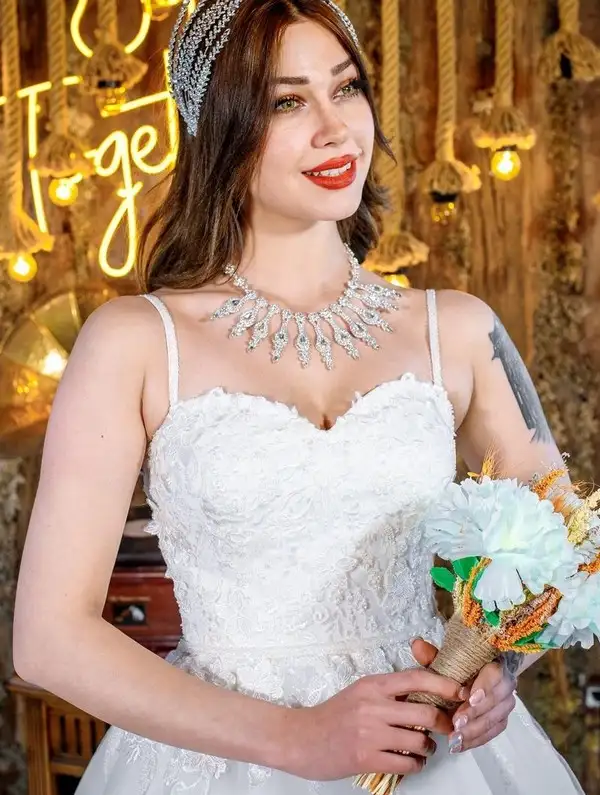wed21 (3).webp