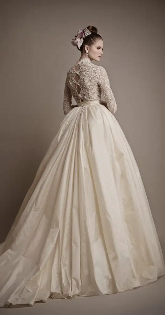wedding-dress-ersa-atelier_.webp