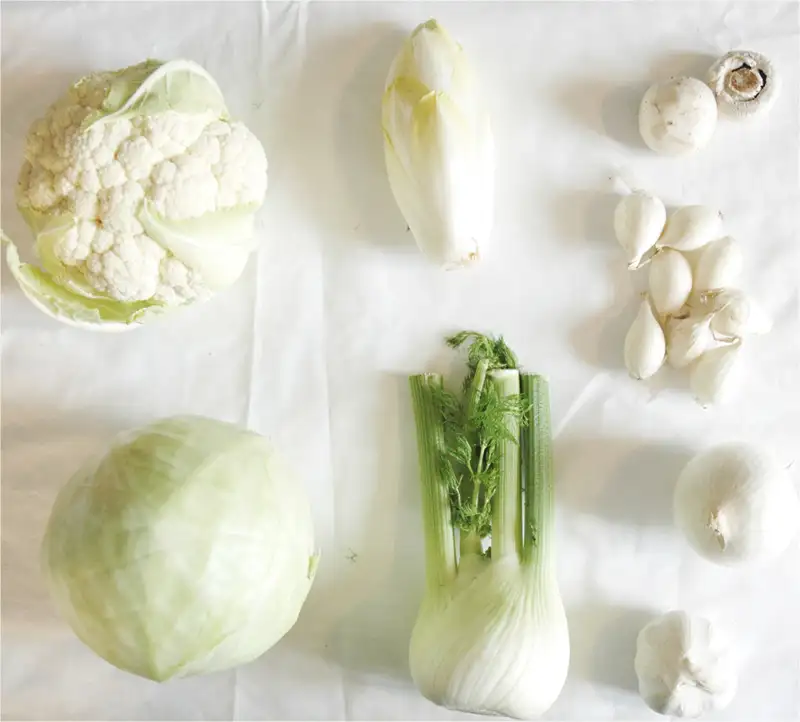 White-Color-Vegetables-Packed-with-Vitamins-Nutrients-and-Proteins.webp