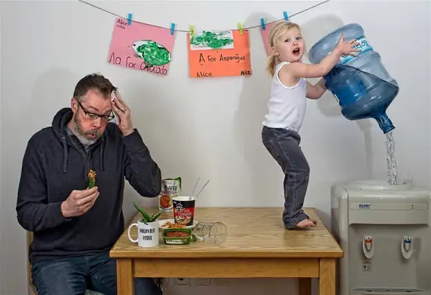 Worlds-Best-Father-Dave-Engledow-with-Daughter-Alice-Bee-10.webp