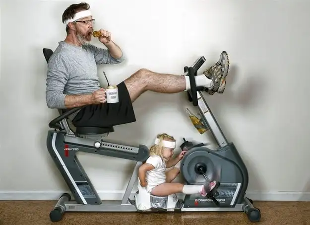 Worlds-Best-Father-Dave-Engledow-with-Daughter-Alice-Bee-19.webp