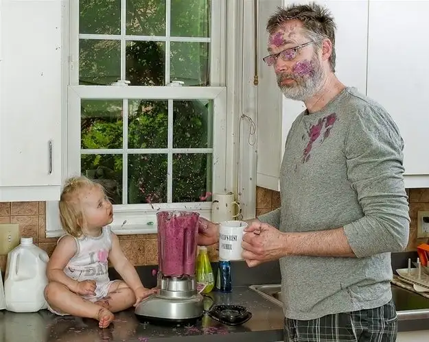 Worlds-Best-Father-Dave-Engledow-with-Daughter-Alice-Bee-34.webp