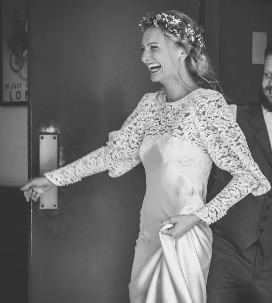 wpid290846-1930s-wedding-dress-London-pub-wedding-14.webp