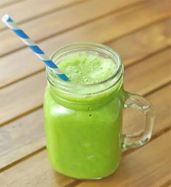 yag_yakici_yesil_smoothie.webp