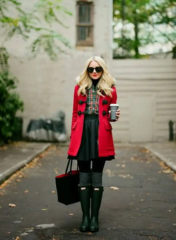 yagmurlu_hava_kombinleri_moda_kiyafet (6).webp