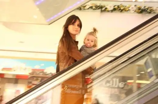 yasemin-ergenenin-kizi-babasinin-kopyasi_101481_3.webp
