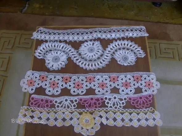 Yastik-ucu-dantel-modelleri-2-1024x763-590x439.webp