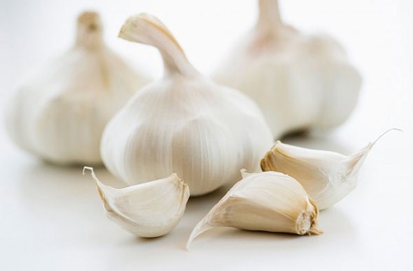 Is It Harmful Or Beneficial To Swallow 1 Clove Of Garlic Every Day?
