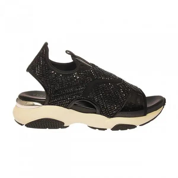 yeni-trend-sneakdals-55646-2952017163120.webp