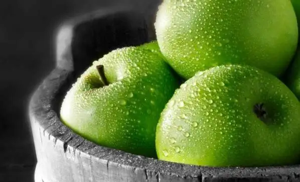 yesil-elma-gergin-yapabilir--1694522.webp