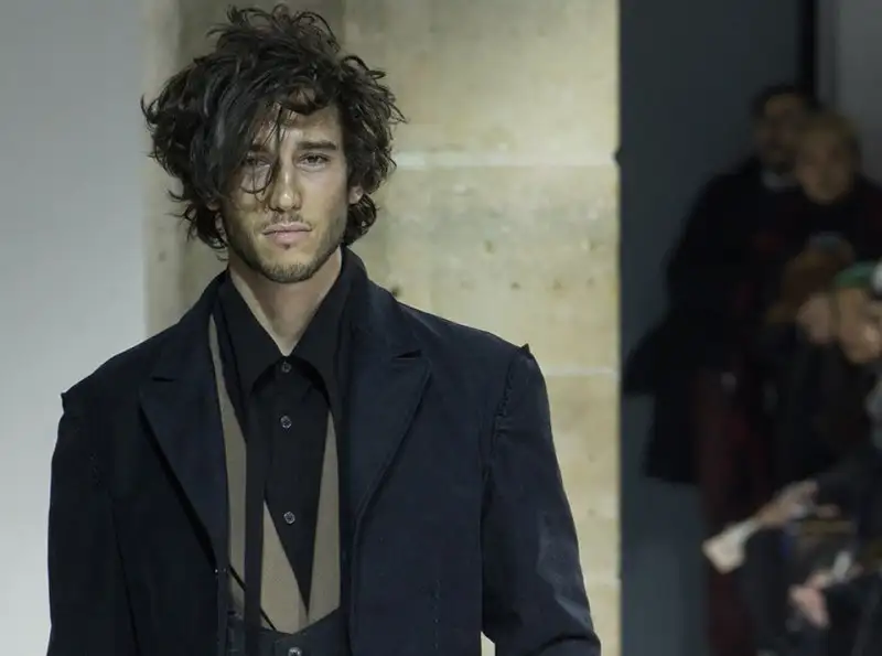 yohji-yamamoto-aw17-18-01.webp
