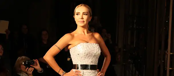 zeynep_kartalin_narnia_koleksiyonu_londra_moda_haftasinda_h34356.webp