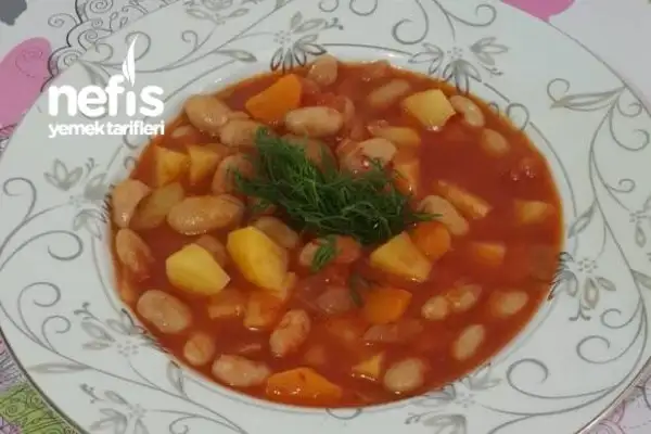 zeytinyagli-sebzeli-taze-barbunya-yemegi.webp