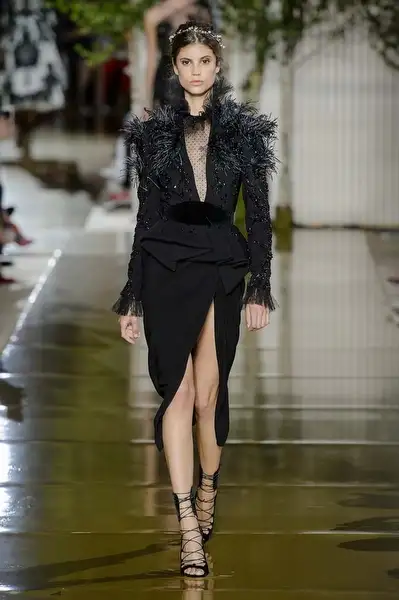 zuhair-murad-sonbahar-2017-couture-defilesi-2155-6072017102215.webp