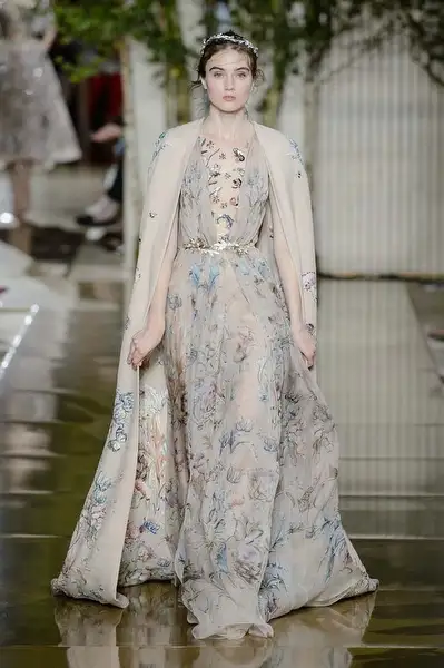 zuhair-murad-sonbahar-2017-couture-defilesi-79235-6072017102319.webp