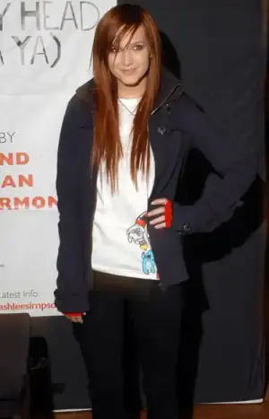$ashlee-simpson-cd-338-8.webp $ashlee-simpson-cd-338-8.webp