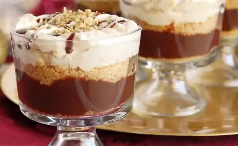 peanut-butter-cookie-and-chocolate-trifle-tsri.webp