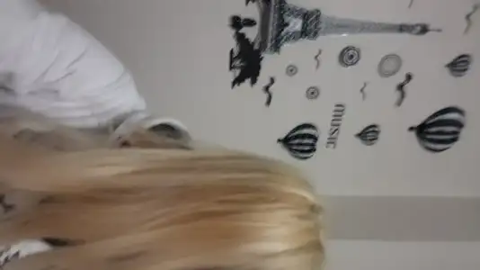 1426789009835-76191196.webp