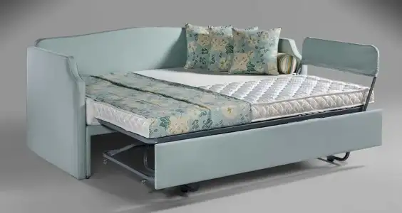 daybed_yavrulu2014_3.webp