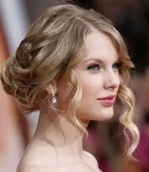 $taylor swift.webp