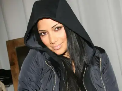 $13626_Nicole-Scherzinger_070_1600x1200_190208-Sk4tz.webp