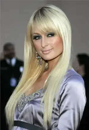 $paris_hilton_1178906769.webp