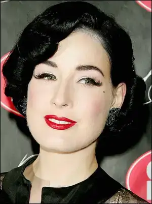 $dita_von_teese_l_19968.webp